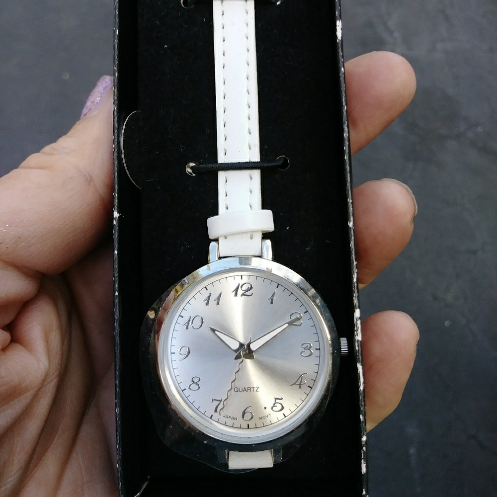 Nice ladies Watch - Picture 1 of 1